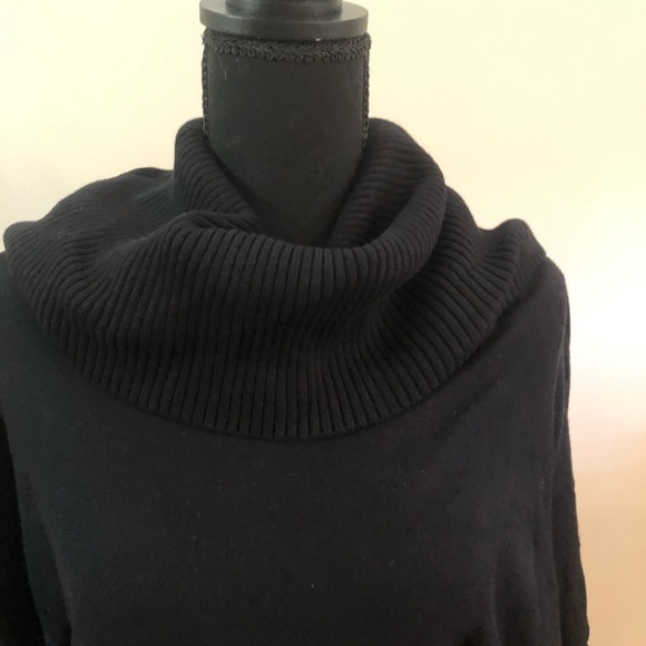 Michael Kors Sweater - Picture 4 of 8